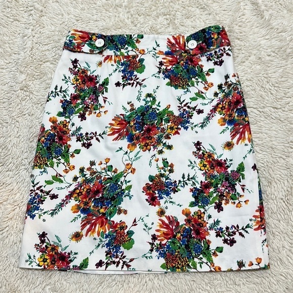 Laundry By Shelli Segal Dresses & Skirts - 😊Laundry By Shelli Segal Skirt Multicolor Floral Lined Zip Pencil size 4
